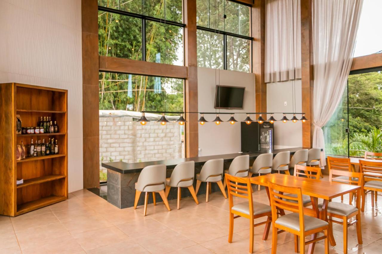 Pousada E Restaurante Terra Rossa Sao Jose do Rio Pardo Ngoại thất bức ảnh