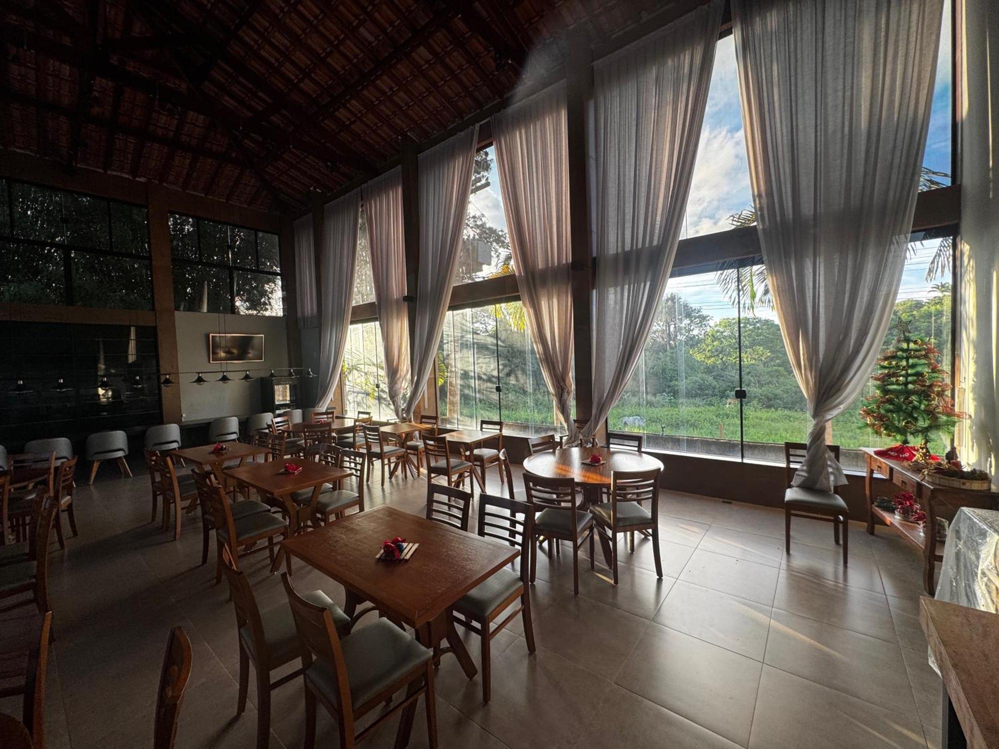 Pousada E Restaurante Terra Rossa Sao Jose do Rio Pardo Ngoại thất bức ảnh